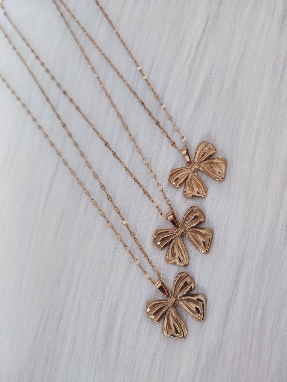 Collana fiocco