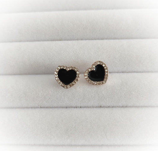 Orecchini Cuore nero con bordo zirconi